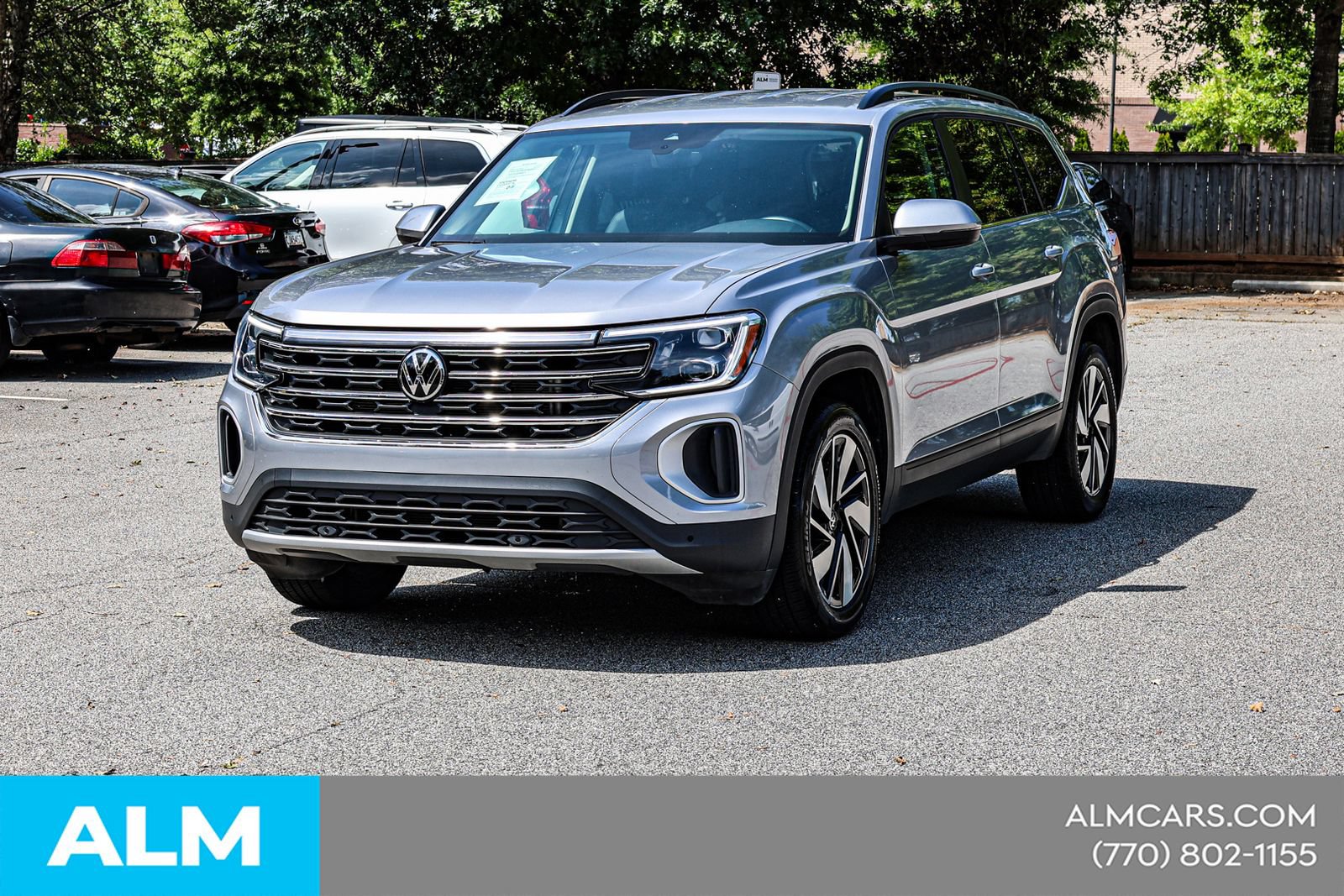 Used 2025 Volkswagen Atlas SE FWD image 3