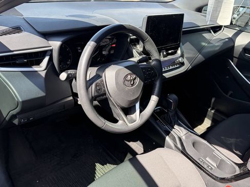 Used 2024 Toyota Corolla SE FWD image 5