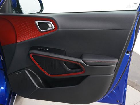 Used 2024 Kia Soul GT-Line w/ GT-Line Technology Package FWD image 11
