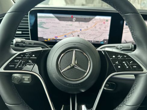 New 2026 Mercedes-Benz GLE 450e 4MATIC image 15