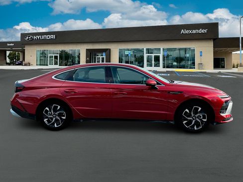 New 2025 Hyundai Sonata SEL image 9