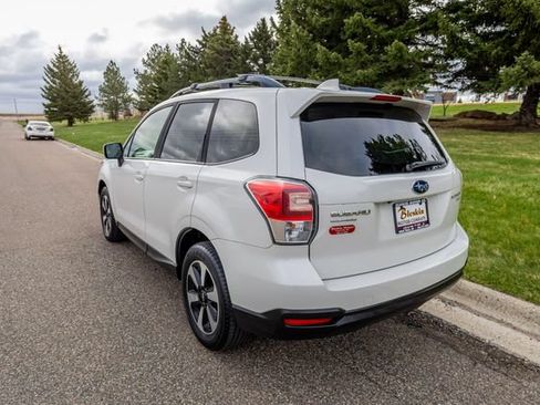 Used 2017 Subaru Forester 2.5i Premium w/ All-Weather Package AWD/4WD image 7