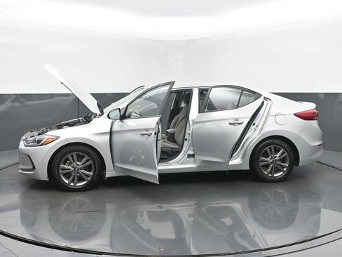 Used 2018 Hyundai Elantra SEL image 55