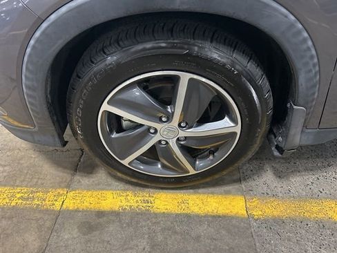 Used 2021 Honda HR-V EX-L image 10