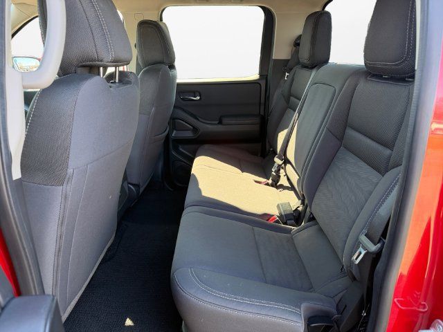 Used 2023 Nissan Frontier SV AWD/4WD image 14
