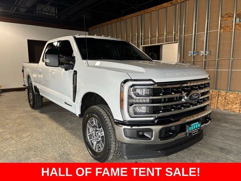 Used 2024 Ford F250 Lariat AWD/4WD image 3