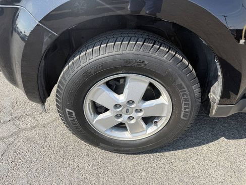 Used 2011 Ford Escape XLT w/ 201A Rapid Spec Order Code AWD/4WD image 9