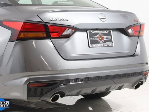 Used 2023 Nissan Altima 2.5 SR image 18