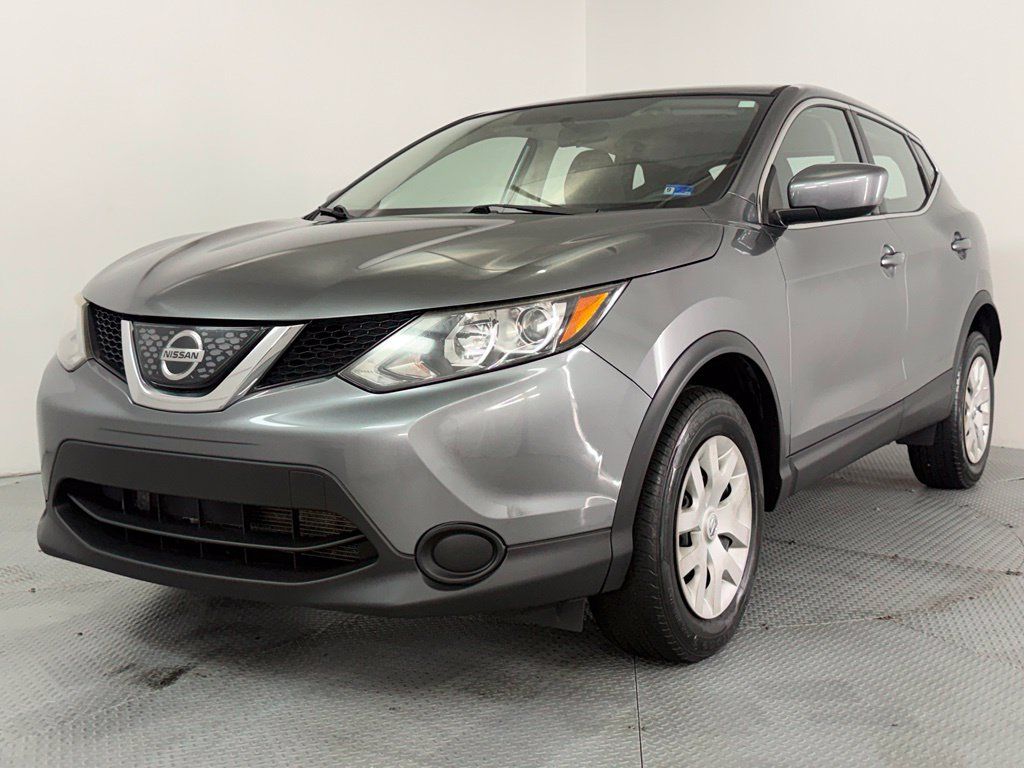 Used 2018 Nissan Rogue Sport S FWD image 3