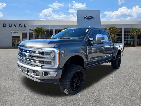 Used 2023 Ford F350 Platinum w/ FX4 Off-Road Package image 8