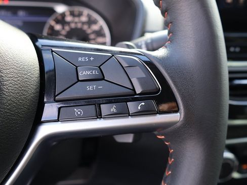 Used 2024 Nissan Altima 2.5 SR w/ SR Premium Package image 42