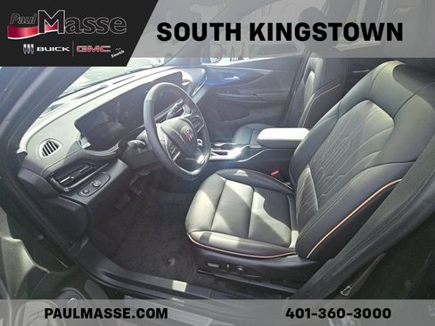 Certified 2025 Buick Envista Avenir image 5