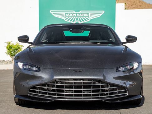 Used 2023 Aston Martin V8 Vantage Roadster image 8