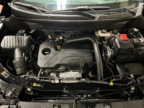 Used 2025 Chevrolet Equinox LT w/ Midnight Edition image 41