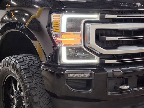 Used 2022 Ford F250 Platinum w/ FX4 Off-Road Package image 13