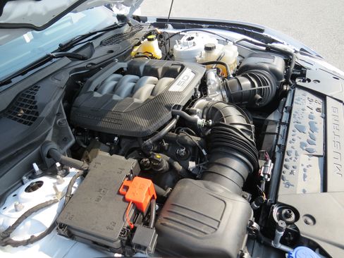 Used 2025 Ford Mustang GT RWD image 25