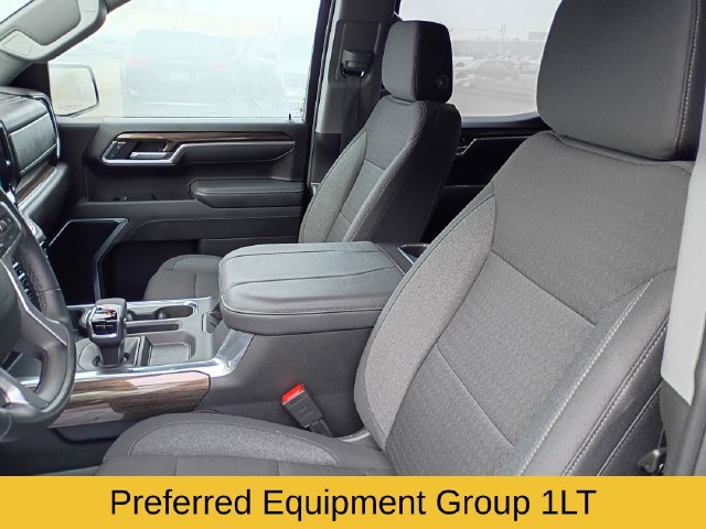 Used 2025 Chevrolet Silverado 1500 LT AWD/4WD image 12