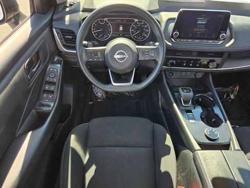 Used 2024 Nissan Rogue S image 21