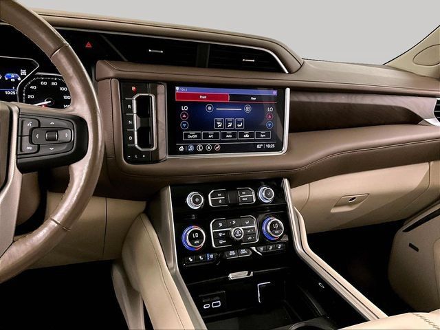 Used 2021 GMC Yukon Denali w/ Denali Ultimate Package AWD/4WD image 6