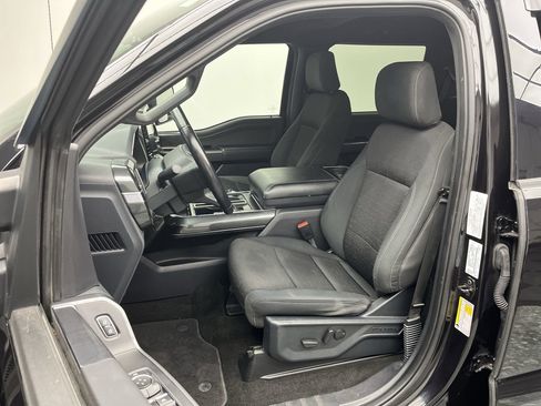 Used 2022 Ford F150 XLT w/ Equipment Group 302A High image 10