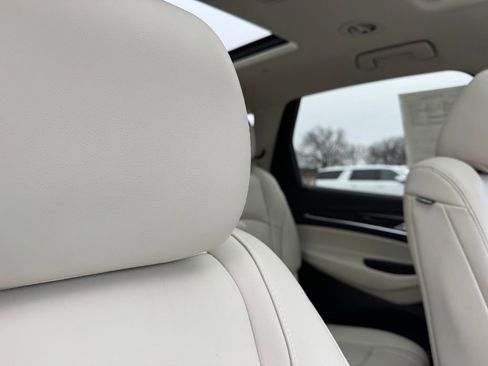 Used 2023 Buick Enclave Essence w/ Experience Buick Package image 31