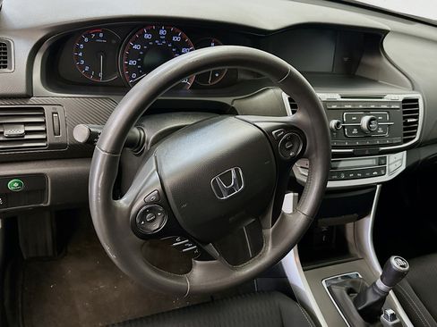 Used 2015 Honda Accord Sport image 18