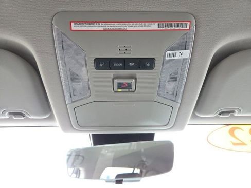 Used 2022 Toyota RAV4 LE image 20