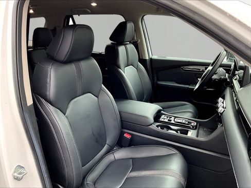 Used 2025 Honda Pilot EX-L image 29
