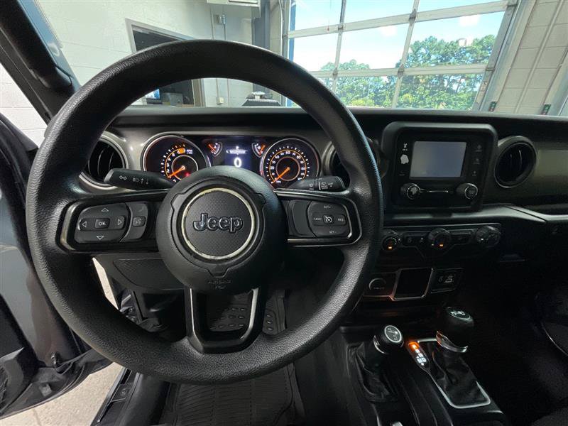 Used 2018 Jeep Wrangler Unlimited Sport AWD/4WD image 13