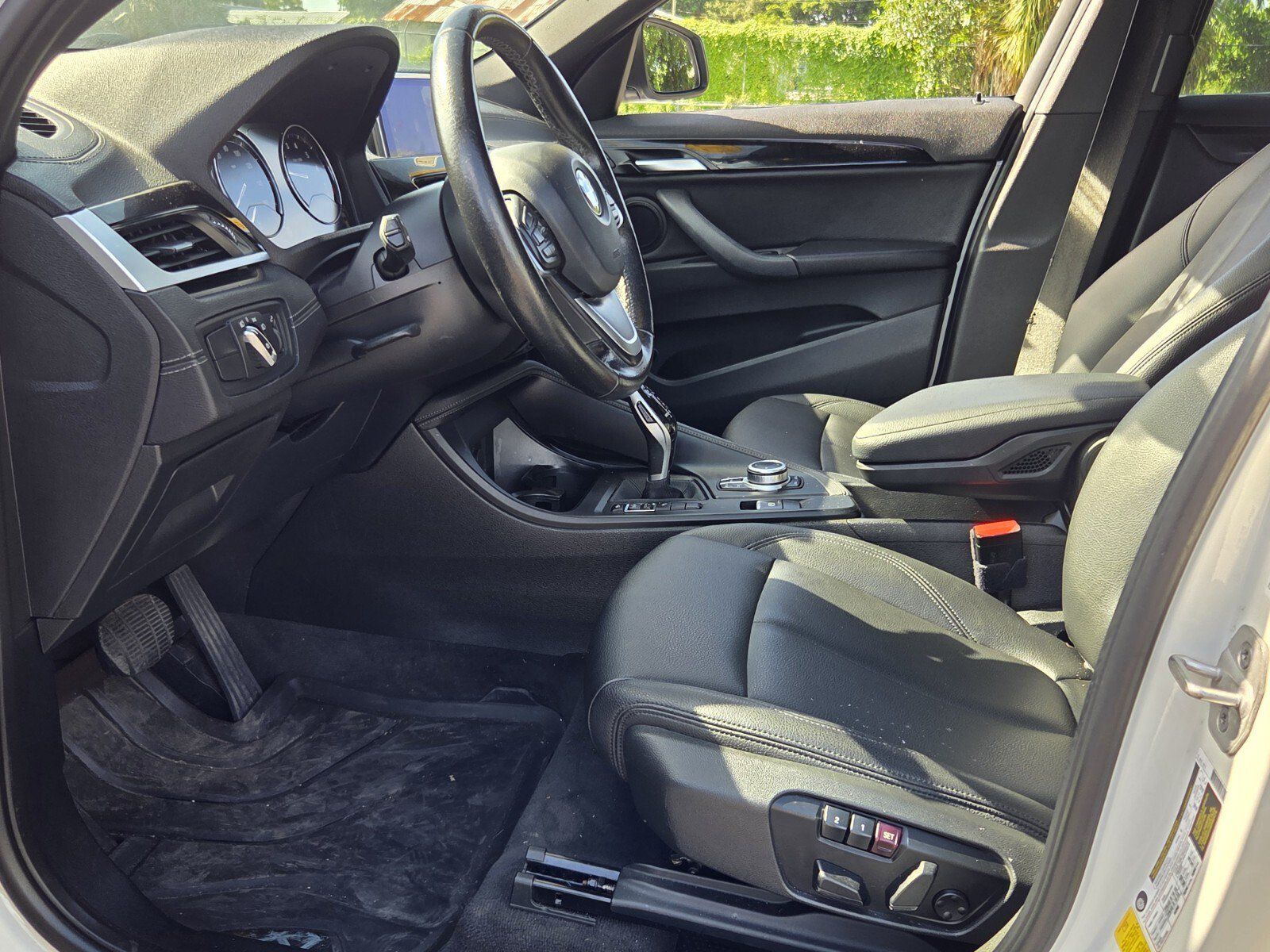 Used 2021 BMW X1 sDrive28i w/ Convenience Package FWD image 9