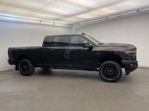 New 2026 RAM 2500 Laramie AWD/4WD image 2