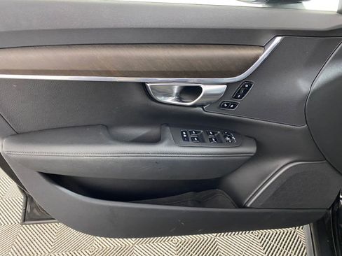 Used 2018 Volvo V90 T6 Cross Country w/ Convenience Package image 31
