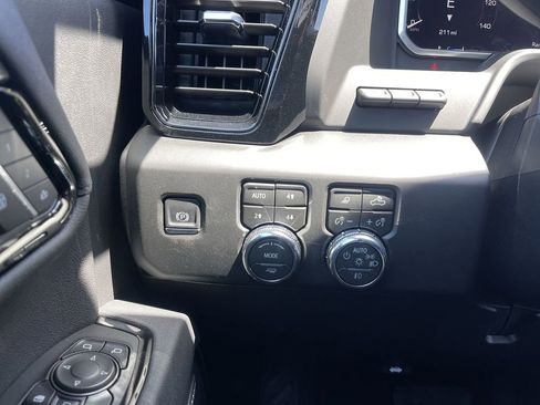 New 2026 GMC Sierra 2500 AT4 w/ AT4 Premium Plus Package AWD/4WD image 18