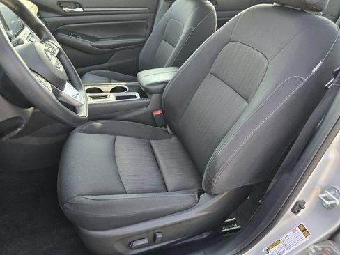 Used 2024 Nissan Altima 2.5 SV FWD image 20