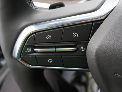 New 2025 Chevrolet Suburban Premier w/ Sun And Tow Package image 18