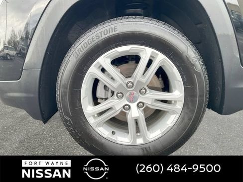 Used 2024 GMC Terrain SLE AWD/4WD image 10