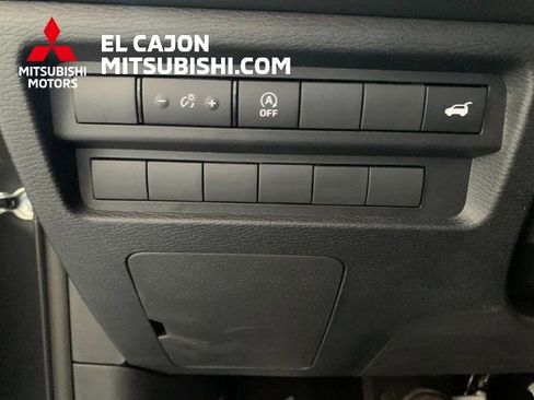 New 2026 Mitsubishi Outlander SEL FWD image 23
