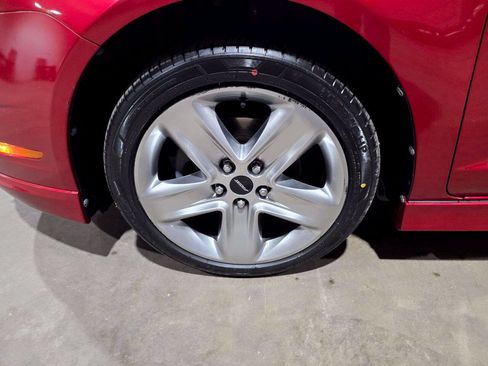 Used 2011 Ford Fusion Sport w/ 401A Rapid Spec Order Code FWD image 21