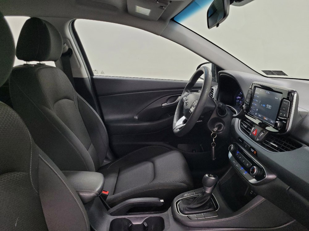 Used 2020 Hyundai Elantra GT FWD image 21