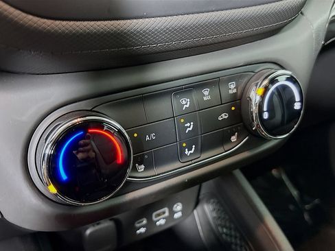 Certified 2023 Chevrolet TrailBlazer LT AWD/4WD image 17