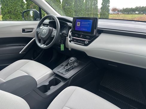 Certified 2026 Toyota Corolla Cross L image 32