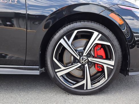 Certified 2025 Volkswagen GTI SE FWD image 11