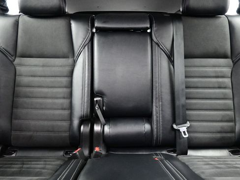 Used 2023 Mitsubishi Outlander SE image 16