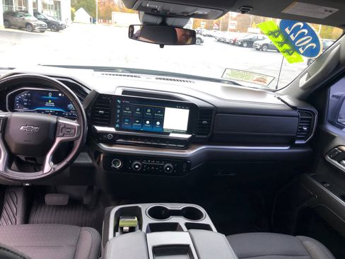 Used 2022 Chevrolet Silverado 1500 RST image 17
