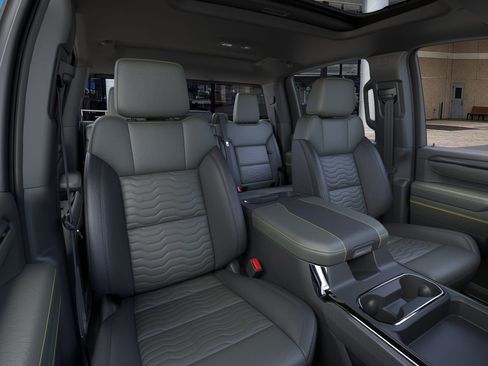 New 2026 Chevrolet Silverado 2500 ZR2 image 16