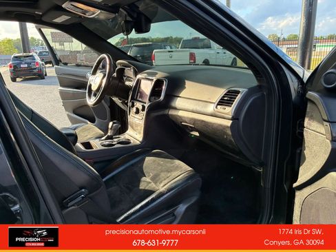 Used 2018 Jeep Grand Cherokee Altitude image 32