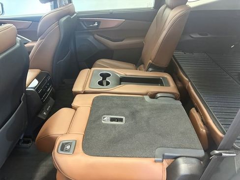 Certified 2023 Acura MDX SH-AWD w/ Technology Package image 24