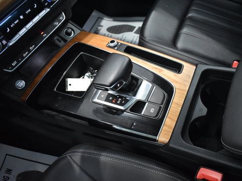 Used 2023 Audi Q5 2.0T Premium image 21