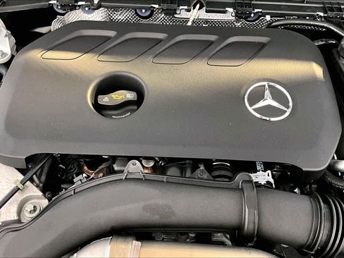 New 2026 Mercedes-Benz GLB 250 4MATIC image 15