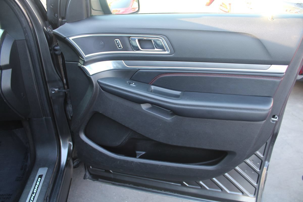 Used 2017 Ford Explorer Sport AWD/4WD image 21